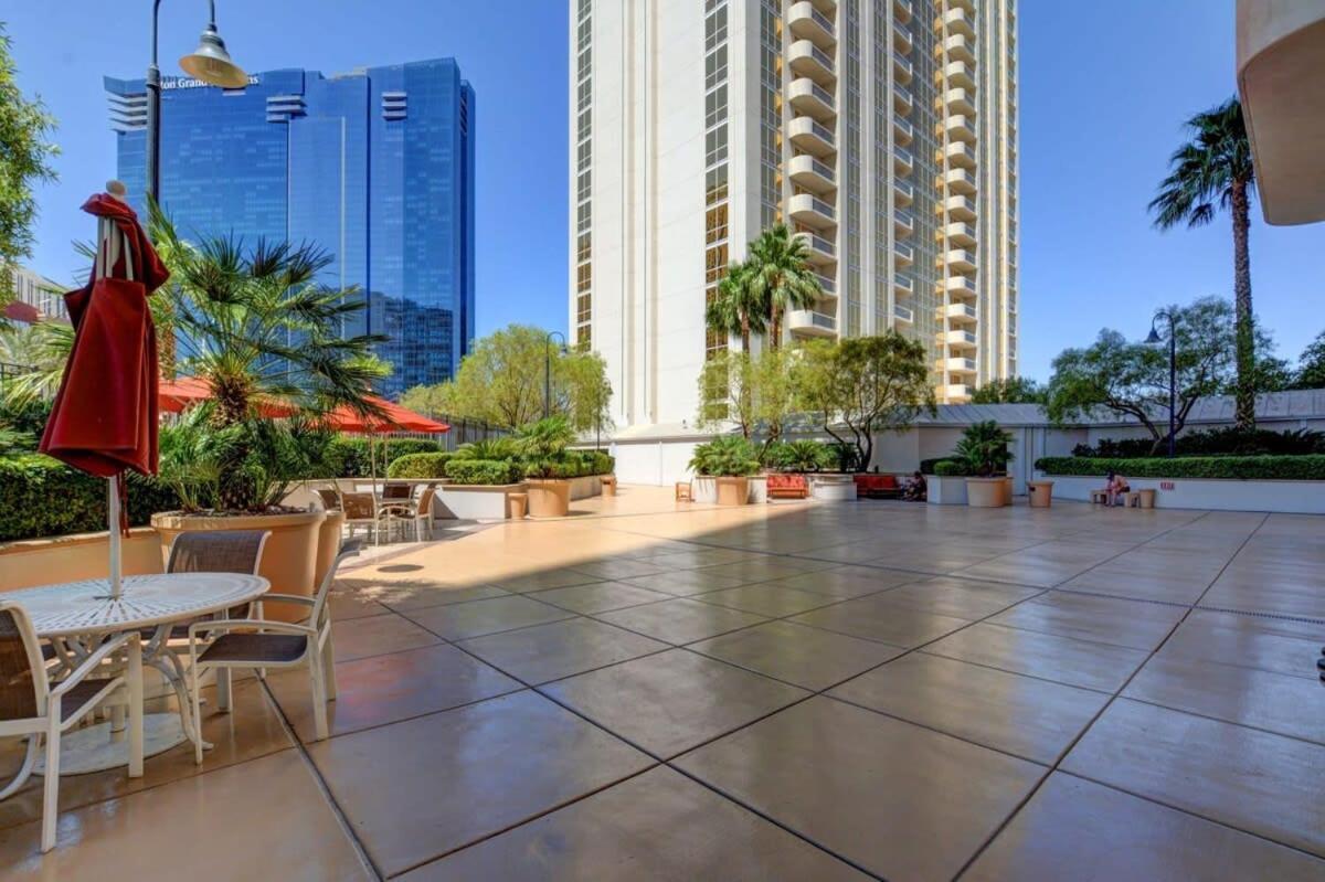Mgm Signature-21-703 Strip View Jacuzzi Studio Las Vegas Eksteriør bilde